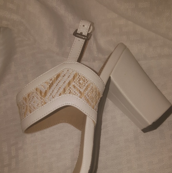 Heels sandle - Picture 3 of 3